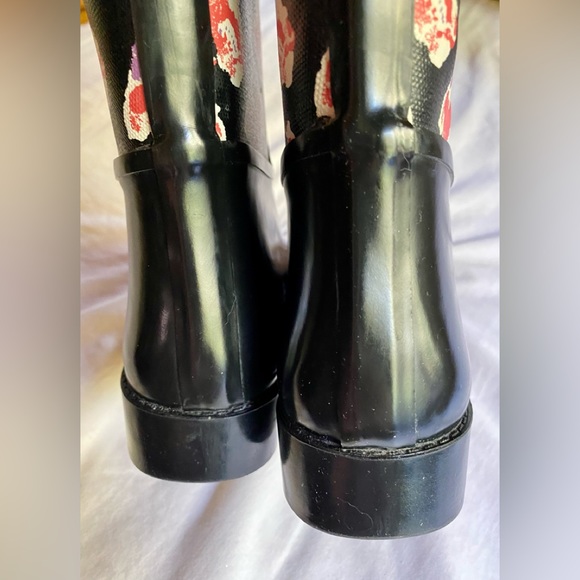 ⭐️Coach Black Floral Winter & Rain Boots⭐️ - Picture 4 of 13